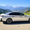 BMW serije 7: Najotmenija BMW-limuzina, ali košta kao stan