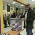Obrad Turković glasao u Osnovnoj školi „Radoje Domanović“