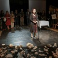 "Čovek je takođe priroda": Deseti Novi tvrđava teatar u Čortanovcima otvara predstava "Poetesa"