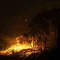 Kamere 24 sata snimale požar u Grčkoj: Na početku malo dima, a onda apokalipsa (video)