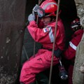Dva Specijalistička tima MUP-a za spasavanje iz ruševina pretražila tunele, kanale i šahte, nisu pronađeni tragovi…