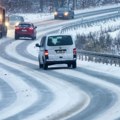 Ekstremni vremenski uslovi u Nemačkoj izazvali poremećaje u saobraćaju