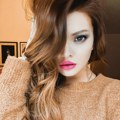 Mreže se usijale zbog fotografije Ele Dvornik i Dina Merlina: Svi šokirano gledaju samo u jedno "Avetinjo..."