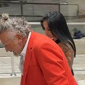 Dragan Marinković Maca na slavlju Saše Matića: Glumac došao u crvenom sakou, sve oči uprte u 20 godina mlađu ženu