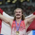 Rekordom šampionata do svetskog zlata: Itan Katcberg dominantan u bacanju kladiva