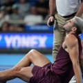 Alkaraz uplašen - povredio zglob pa poručio: Mislim da mi neće biti lako...