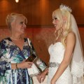 Ćerka Lee Kiš uplovila u brak sa pilotom, a sada objavila prvu zajedničku sliku – osmesi sve govore