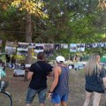 Velika “blokadna” izložba u Bačkom Petrovcu: Fotografije zajedništva i solidarnosti