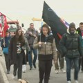 „Srem nije nem“: Studenti iz Sremske Mitrovice krenuli peške u Šid