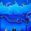 (Foto) Svi gledaju u mapu iza Putina na konferenciji: Kremlj je ovim potezom poslao poruku Ukrajini i svetu