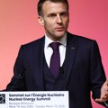 Makron vikao na publiku na Univerzitetu u Najrobiju: Evo šta se nije dopalo francuskom predsedniku