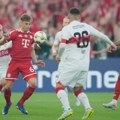 POLUVREME - Olise "nevidljiv" pred Murinjovim očima, "švabe" nerviraju Bajern