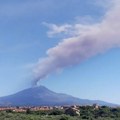 Haos na Siciliji: Etna izbacuje pepeo, oko 700 letova otkazano