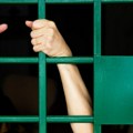 Državljanin Srbije pobegao iz zatvora na zapadu Nemačke: Skinuo rešetke, popeo se na krov i preskočio zaštitnu barije
