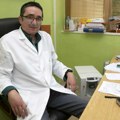 "Kad me vide, pacijenti se krste, plaču i tapšu": Dr Aleksandar iz Trebinja leči ljude prikačen na kiseonik bez kog ne…