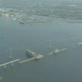 Pojavio se snimak iz vazduha: Jezivi prizori posle udara broda u veliki most u Baltimoru, katastrofa neviđenih razmera…