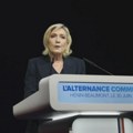 Le Pen: Pripremam se za vanredne predsedničke izbore, Makronovo vreme je prošlo