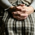 Na meti prevaranata ponovo penzioneri Nude posuđe, a traže zlatan nakit policija izdala važno upozorenje