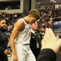 Uhvatio se za leđa i izašao napolje: Bogdan Bogdanović se povredio za dva minuta, ovo ne valja