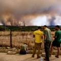 Požari besne širom regiona: Trebinje pod dimom, vatra gori na više frontova, helikopteri u akciji