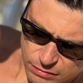 Marko Janketić se skroz opustio na letovanju Pozira u vodi, a tek da mu vidite ženu u kupaćem: Evo u koju zemlju su…