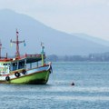 Potonuo ribarski brod u Lamanšu: dve osobe nestale, tri spasene