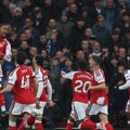 Arsenal pobedio "karamele" i stigao Siti na prvom mestu, Fulam slavio minimalcem protiv Koventrija