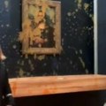 Bruka u Luvru, ekolozi prosuli supu na sliku Mona Lize! Snimljen skandal, jedna stvar je tu sad neizvesna