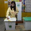 Bivši premijer Pakistana saopštio da je njegova stranka pobedila na parlamentarnim izborima