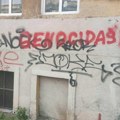 Sraman grafit osvanuo u Sarajevu: Hitno se oglasila ambasada Srbije - "Najoštrije osuđujemo vandalski čin" (foto)