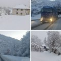 Snažna mećava brisala sve pred sobom na Zlatiboru: 30 centimetara snega na Zlatiboru, jutros led okovao puteve