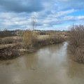 Reka Jadar nakon probnih kopanja promenila boju i ljudi su s razlogom prestrašeni: Snimak koji dokazuje da se katastrofa već…
