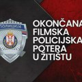 Filmska potera u Žitištu nekoliko policijskih vozila, blokadom na mostu ipak zaustavljen kombi! Filmska potera u Žitištu