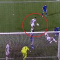 VIDEO Ovo nije bio penal za Srbiju: Albanac igrao rukom, ali sudija posle VAR odustao od reakcije – evo šta se desilo
