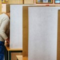 RIK odlučio da će na na biračkim mestima biti kartonski i novi paravani u obliku kabine