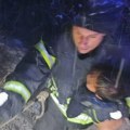 Dečak (3) koji je preživeo nesreću kod Tutina se oporavlja: Trudna majka mu poginula, njega spasili vatrogasci