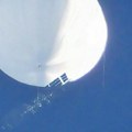 Lociran misteriozni balon na nebu Drama iznad SAD, nepoznato poreklo i namena objekta! Istraga u toku