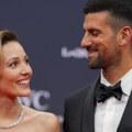Jelena Đoković na vratu nosi skoro pola miliona evra Novakova supruga zasenila sve prisutne, za stajling dala vrtoglavu…