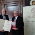 Aleksandru jerkovu uručena "zlatna knjiga" : Biblioteka Matice srpske obeležila svoj dan