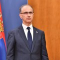 Premijer Macut: Pozivam drugu stranu da se smiri i prekine sa nasilnim delovanjem