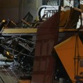 Dečak (3) nije hteo da pusti ruku spasioca: Otac stradao na mestu, majka na intenzivnoj nezi, potresne scene nakon nesreće u…