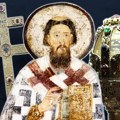 Ова два предмета припадала су Светом Сави: Стара су преко 800 година, један се налази у Србији, а други далеко од домовине…