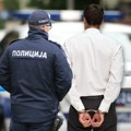 Uhapšen muškarac u Vrnjačkoj Banji kod kog je pronađena automatska puška, bombe i municija