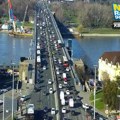 Gužve svud, na Autokomandi i auto-putu kolone: Lepo vreme izmamilo i vozače da sednu u auto! GSP ide normalno