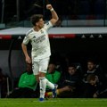 Bomba sa 70 metara! Imamo gol godine: Pogledajte čaroliju mlade zvezde Reala! (video)