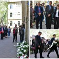 Sećanje koje ne bledi! 82 godine od deportacije novosadskih Jevreja: Položeni venci kod Sinagoge