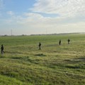 Žandarmerija i SAJ u selu Putinci: Pretražuju teren, odvezeno jedno vozilo
