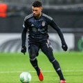 Aleks Okslejd-Čembrlen potpisao novi ugovor sa Seltikom