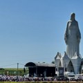 Najviša statua Device Marije u Evropi postavljena u jednom poljskom selu