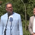 Vučić najavio poseban program za jug Srbije i mnogo veća ulaganja, obilazi radove na lokalnom putu u Trgovištu